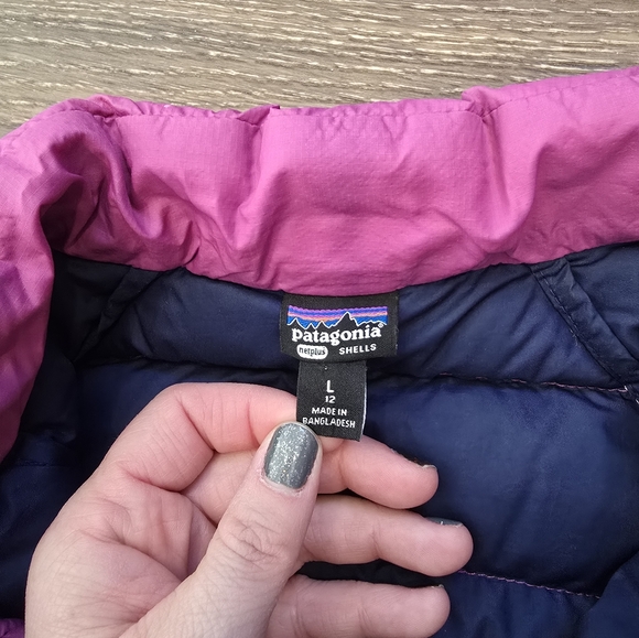 Girls Patagonia Down Jacket - Picture 6 of 14